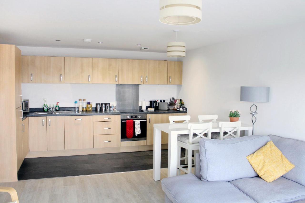 Hospedagem domiciliar Escape - Private & Bathroom Near Etihad And Coop Arena - Free Secure Parking Manchester